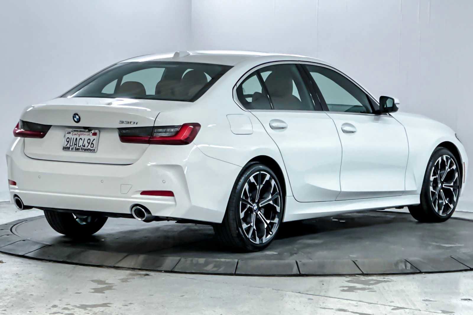 Used 2025 BMW 330i Sedan w/ Convenience Package image 2