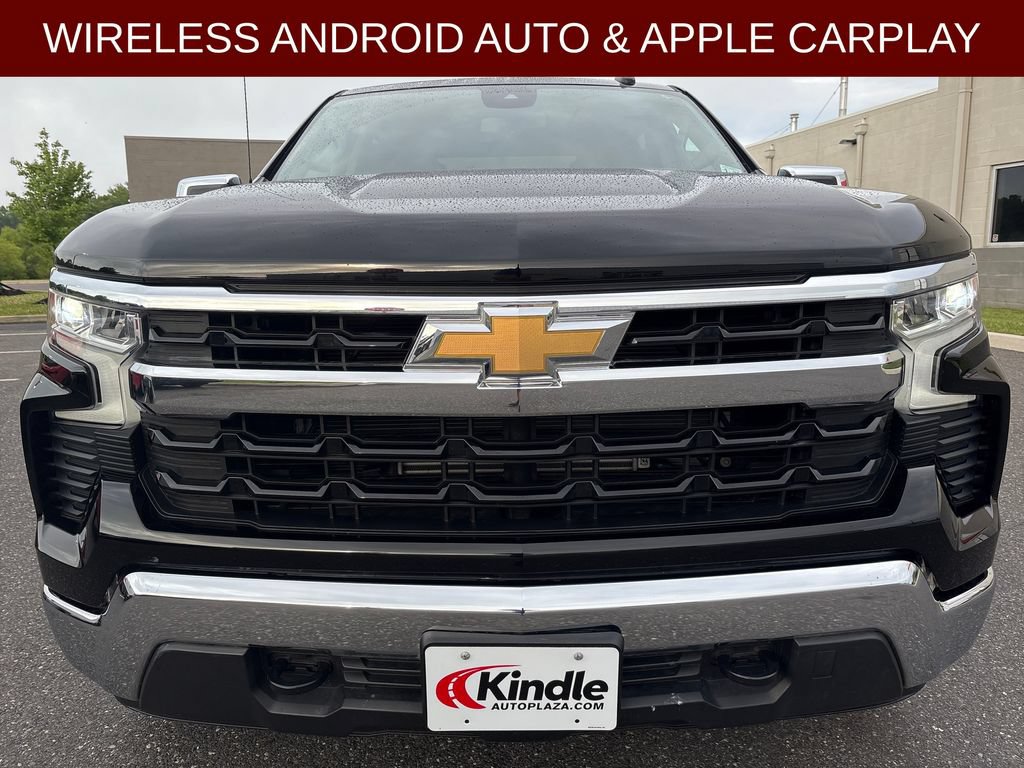 Used 2025 Chevrolet Silverado 1500 LT AWD/4WD image 2