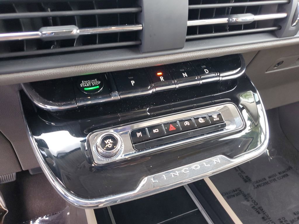 Used 2024 Lincoln Corsair Reserve image 23