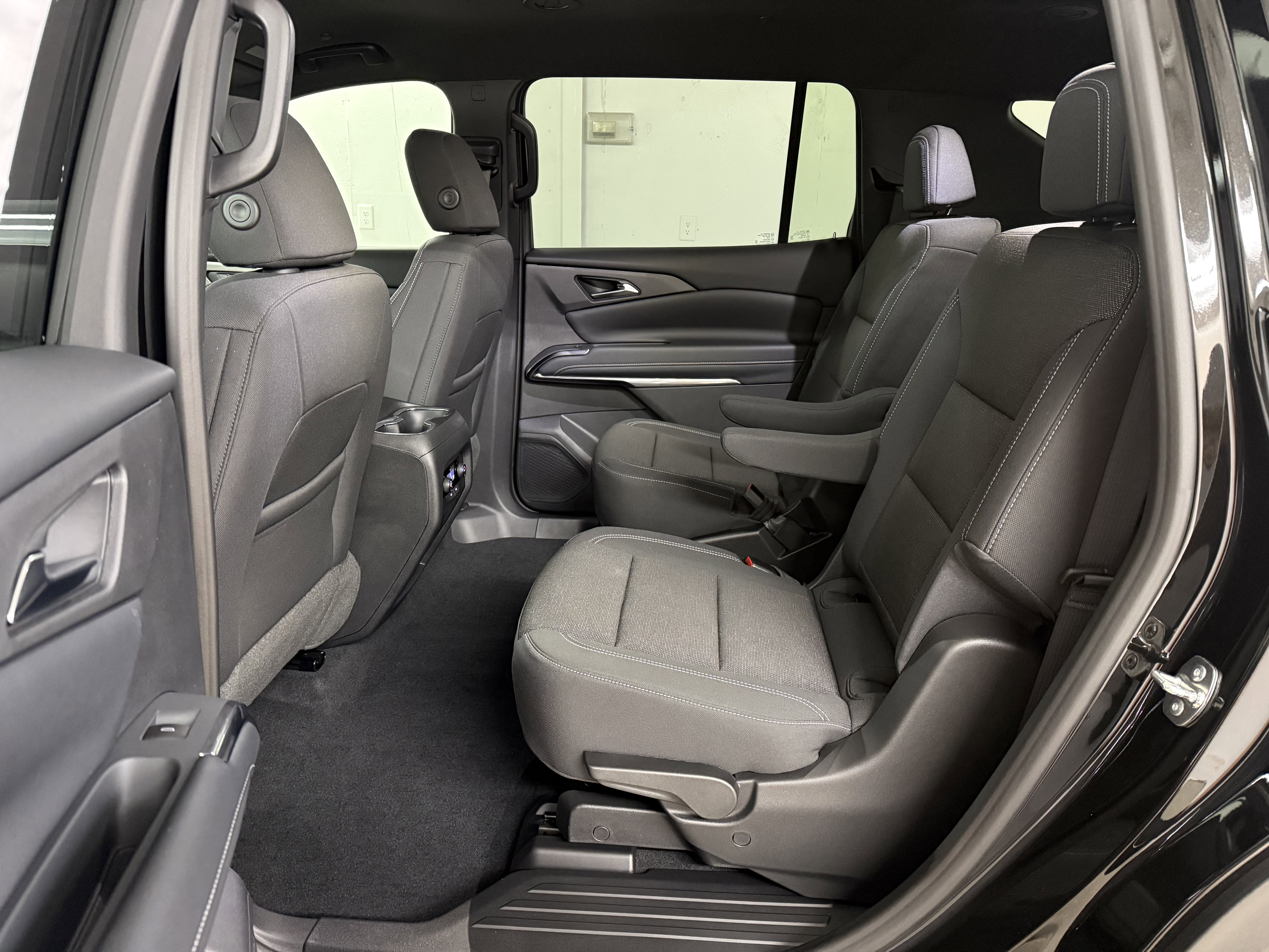 New 2026 Chevrolet Traverse LT image 38