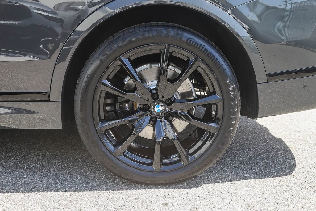 Certified 2024 BMW X7 xDrive40i w/ M Sport Package AWD/4WD image 8