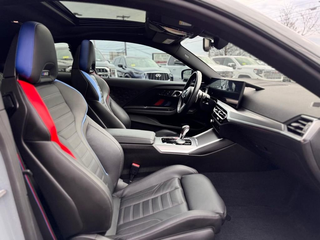 Used 2024 BMW M2 w/ Lighting Package image 25