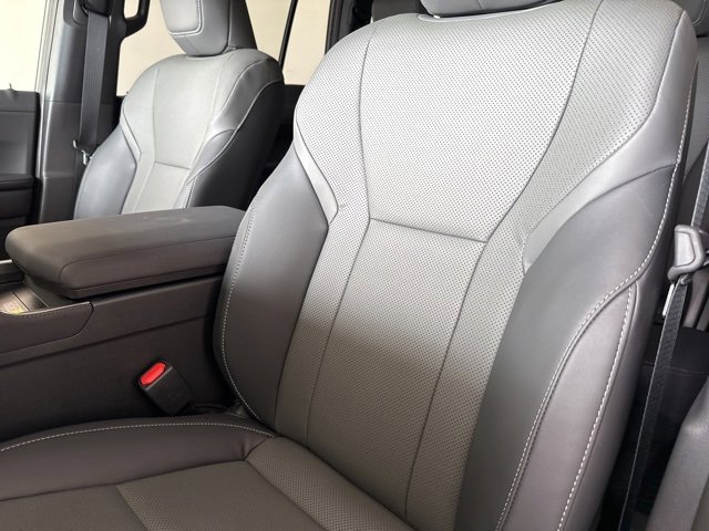 Used 2025 Lexus GX 550 w/ Cold Area Package image 24