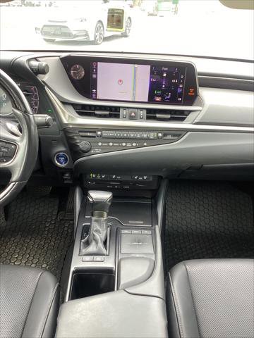Used 2019 Lexus ES 300h w/ Premium Package FWD image 26