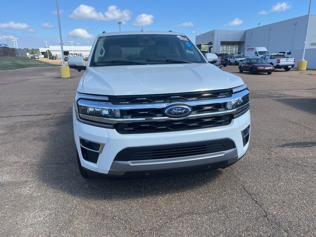 Used 2022 Ford Expedition Limited image 6