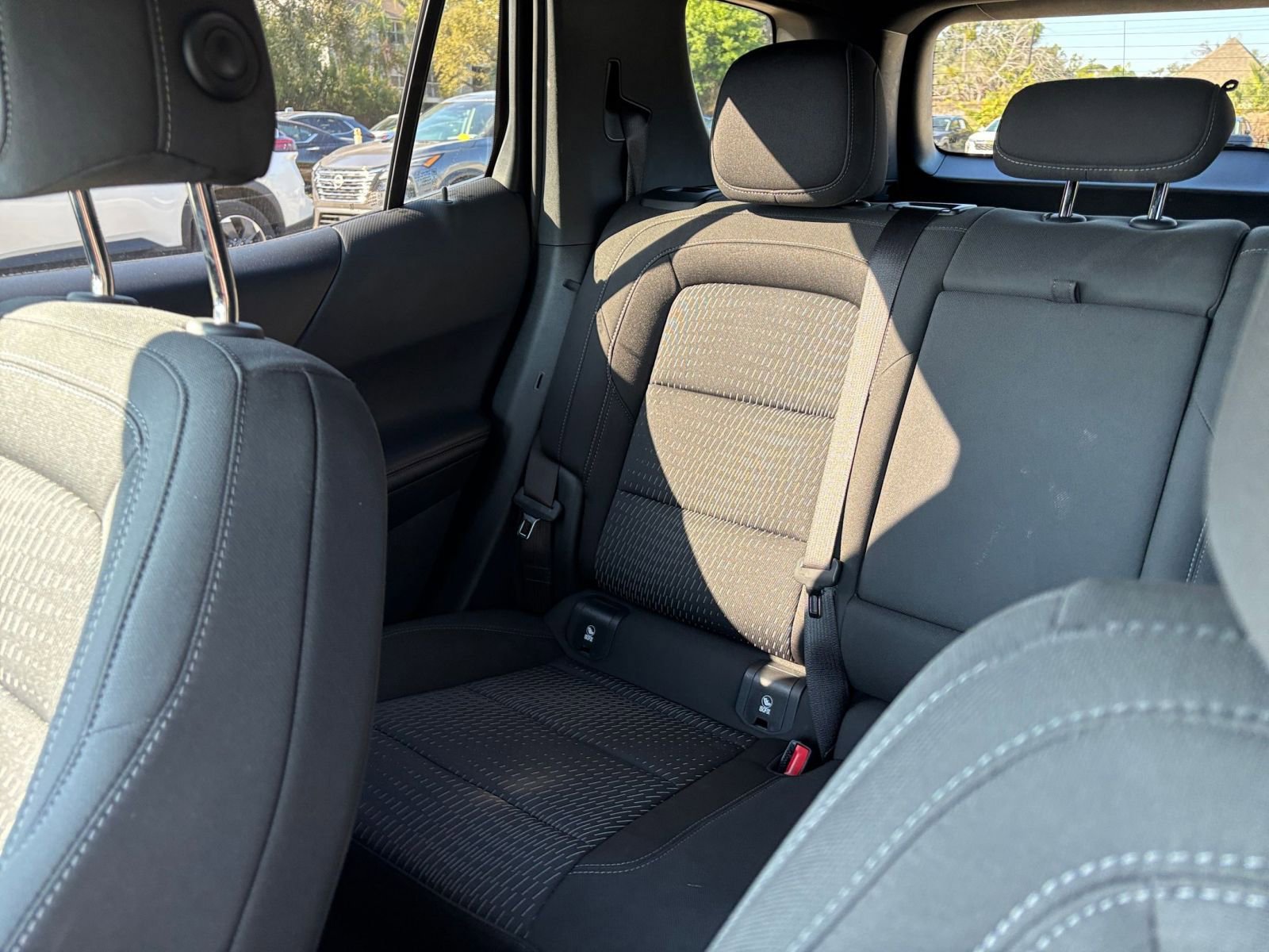 Used 2025 Chevrolet Equinox LT AWD/4WD image 40