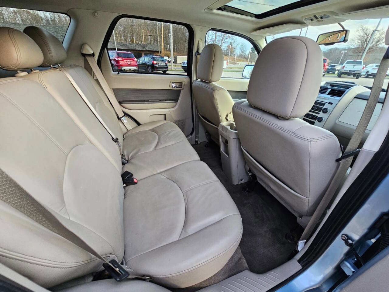 Used 2009 Mercury Mariner Premier image 40