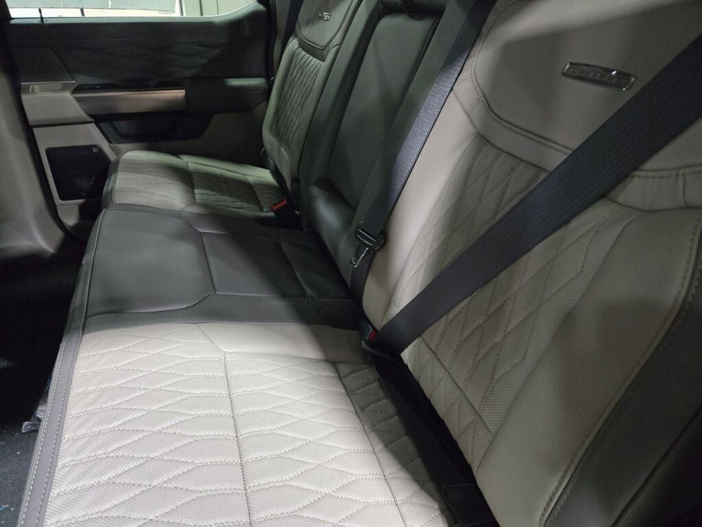 New 2026 Ford F450 Platinum w/ Platinum Plus Package image 19
