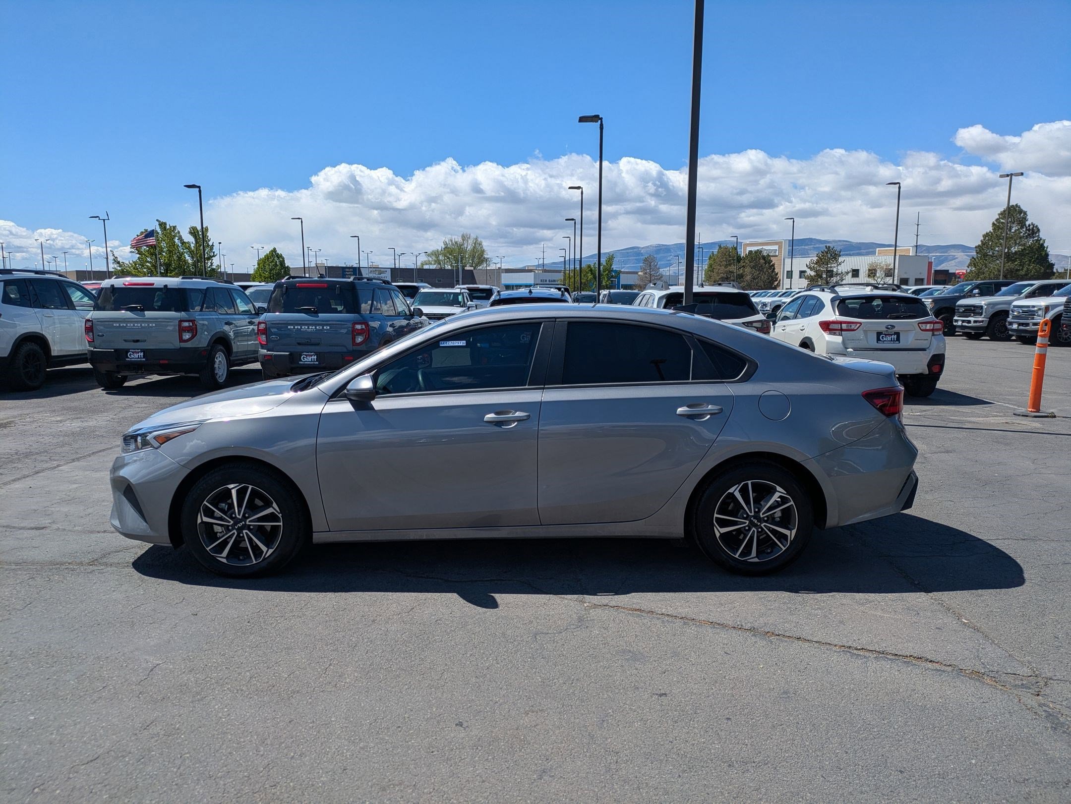 Used 2024 Kia Forte LXS w/ LXS Technology Package FWD image 9