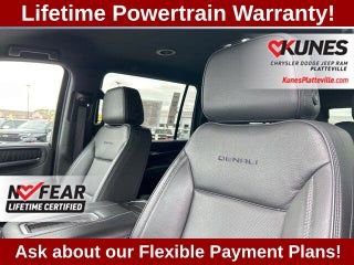 Used 2023 GMC Yukon XL Denali image 34