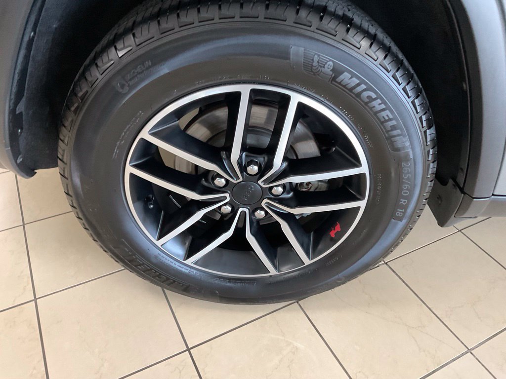 Used 2021 Jeep Grand Cherokee Trailhawk w/ Trailhawk Luxury Group AWD/4WD image 8
