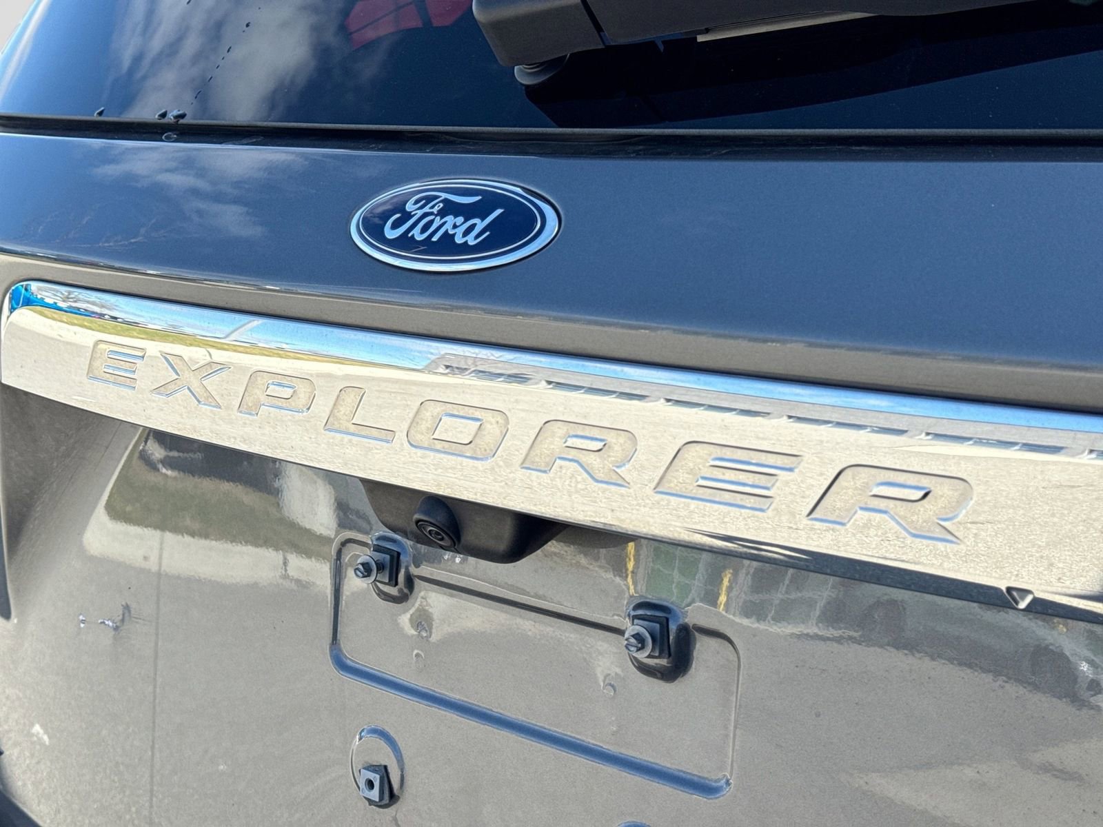Certified 2023 Ford Explorer XLT image 12