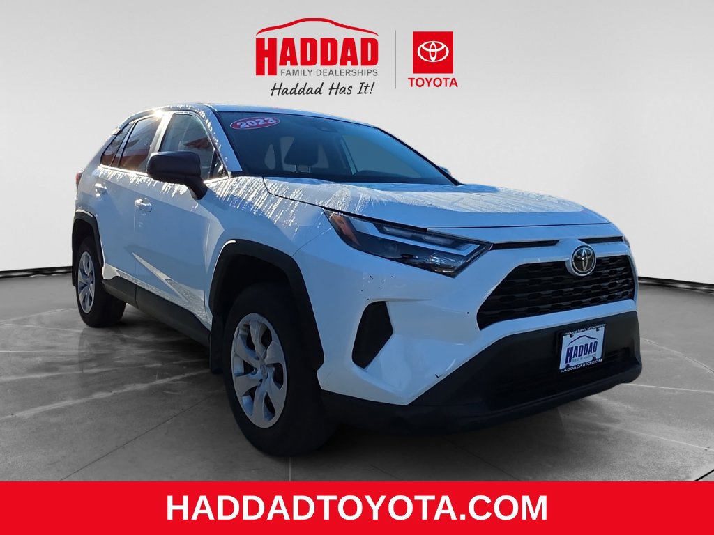 Used 2023 Toyota RAV4 LE AWD/4WD image 8