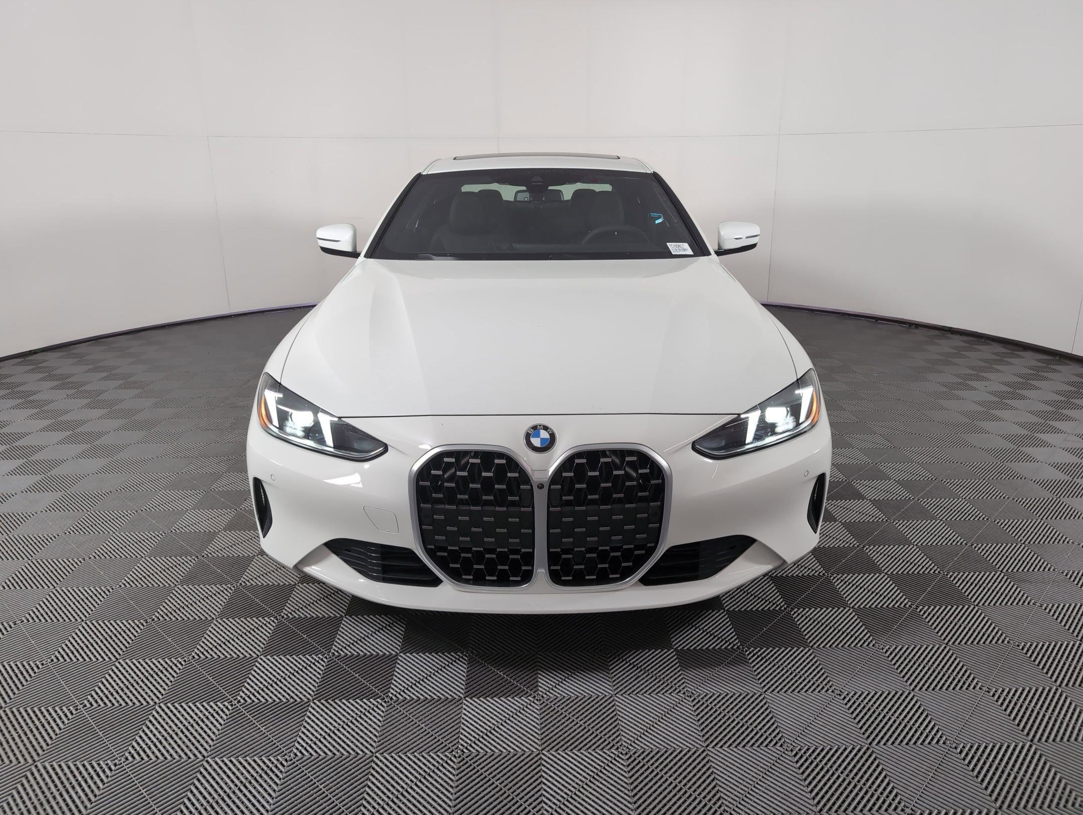 Used 2026 BMW 430i Coupe w/ Parking Assistance Package image 5
