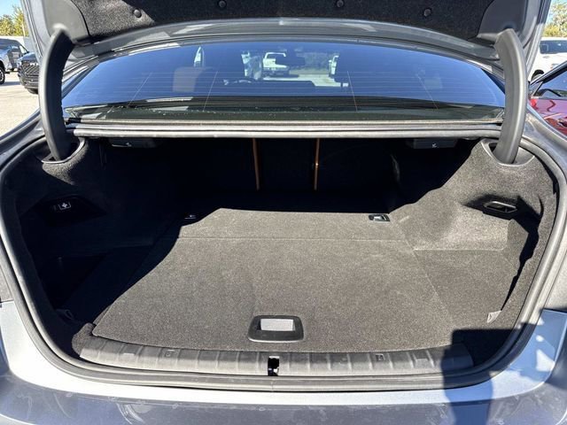 Used 2022 BMW 530e w/ Premium Package image 36