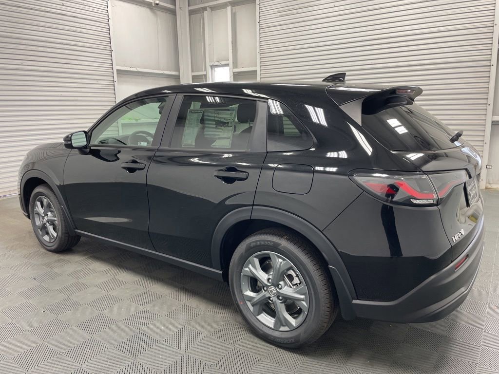 New 2026 Honda HR-V LX image 5