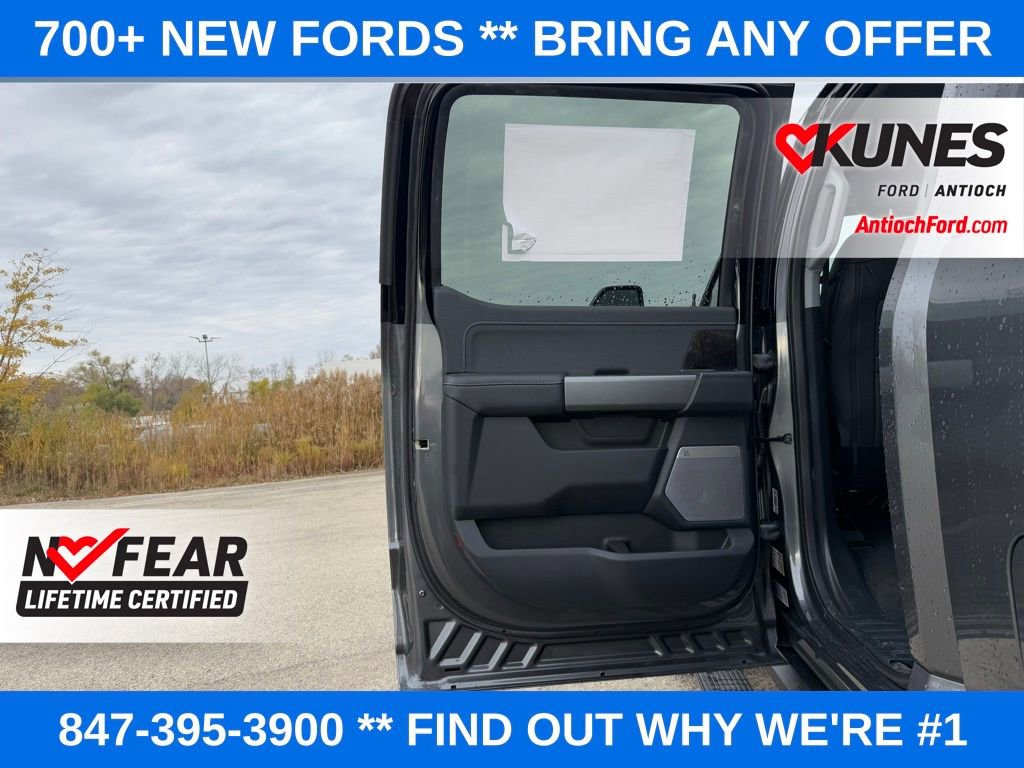 New 2026 Ford F250 Lariat w/ Black Appearance Package image 34