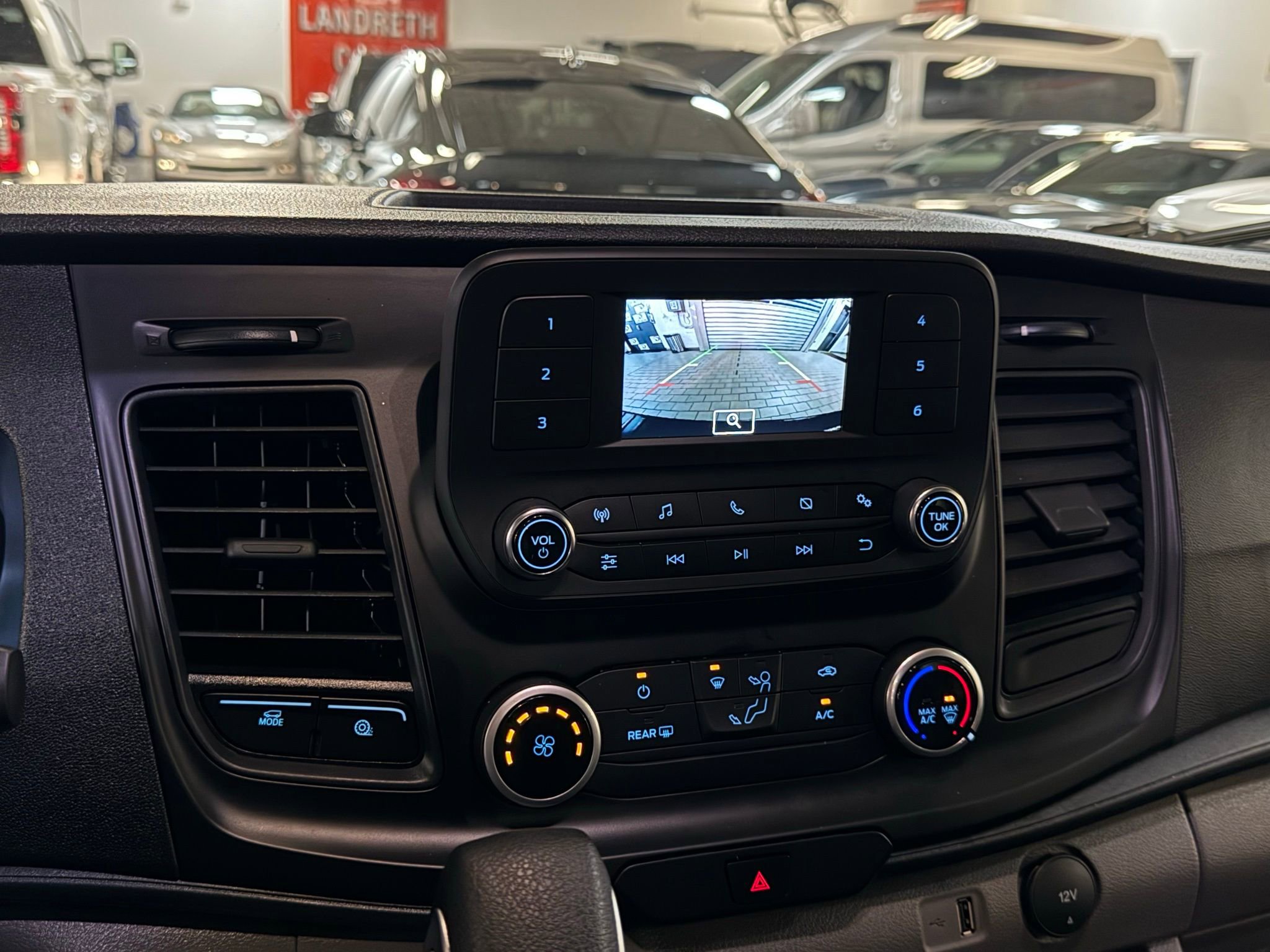 Used 2024 Ford Transit 350 XL image 60