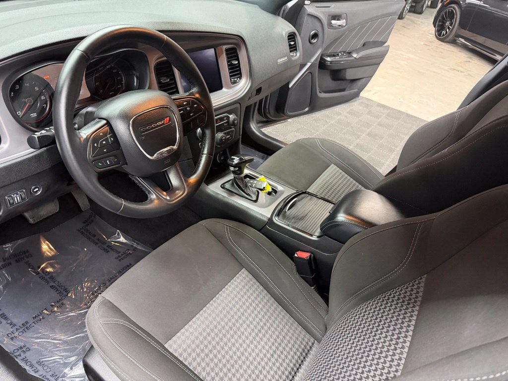 Used 2023 Dodge Charger SXT w/ Blacktop Package RWD image 32