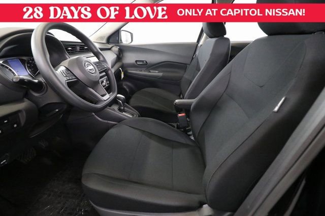 New 2025 Nissan Kicks Play S image 10