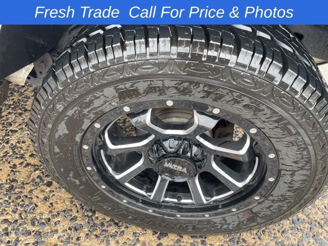 Used 2015 Jeep Wrangler Unlimited Sahara w/ Connectivity Group AWD/4WD image 9