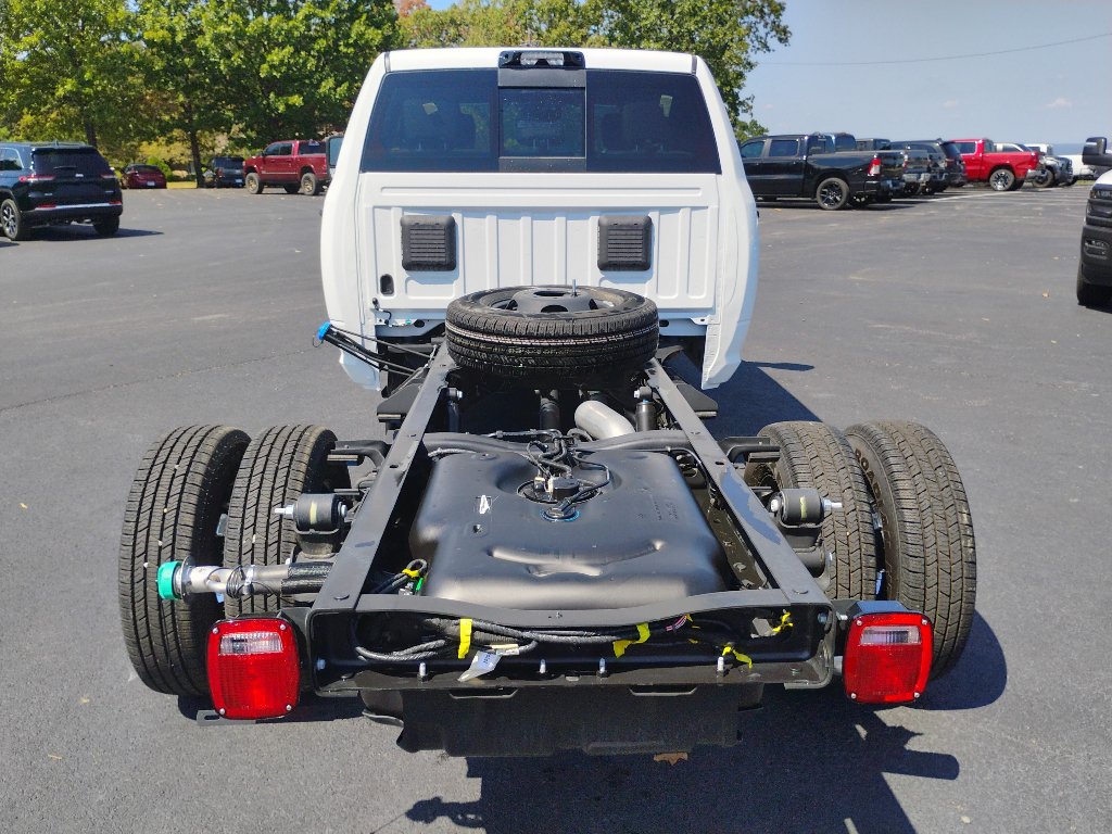 New 2026 RAM 3500 Tradesman AWD/4WD image 12