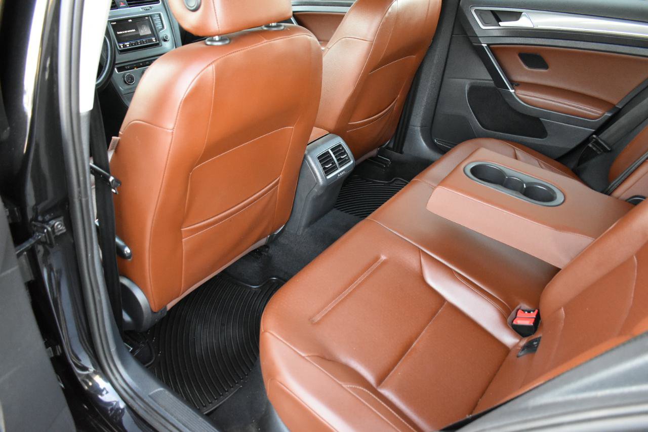 Used 2017 Volkswagen Golf Alltrack S image 27