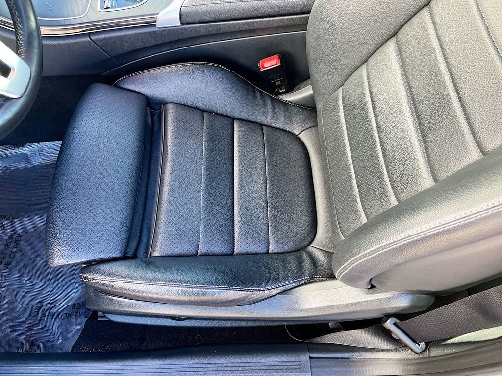 Used 2023 Mercedes-Benz C 300 4MATIC Coupe image 19