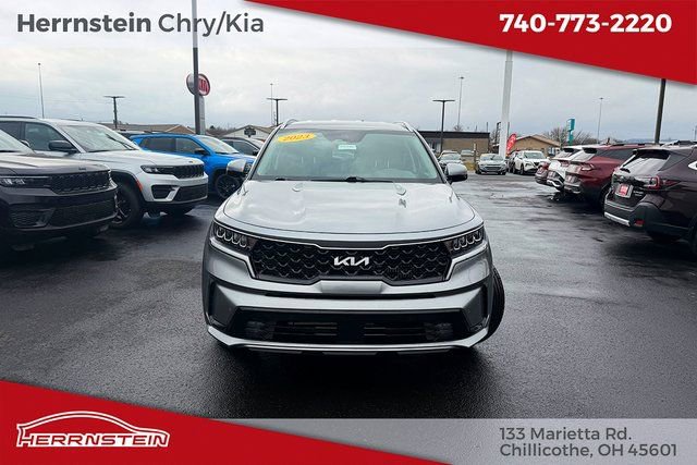 Used 2023 Kia Sorento EX image 2