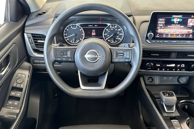 Used 2024 Nissan Rogue SV AWD/4WD image 16