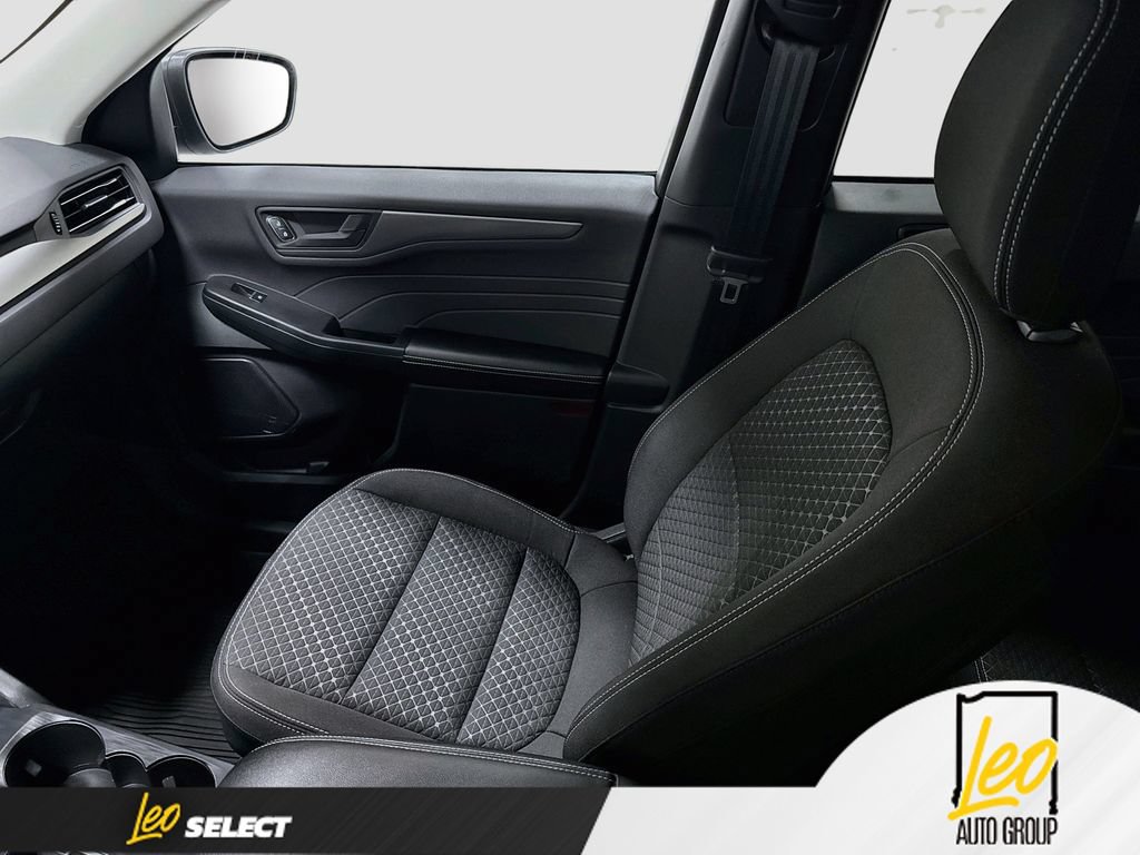 Used 2023 Ford Escape Active w/ Tech Pack #1 AWD/4WD image 26
