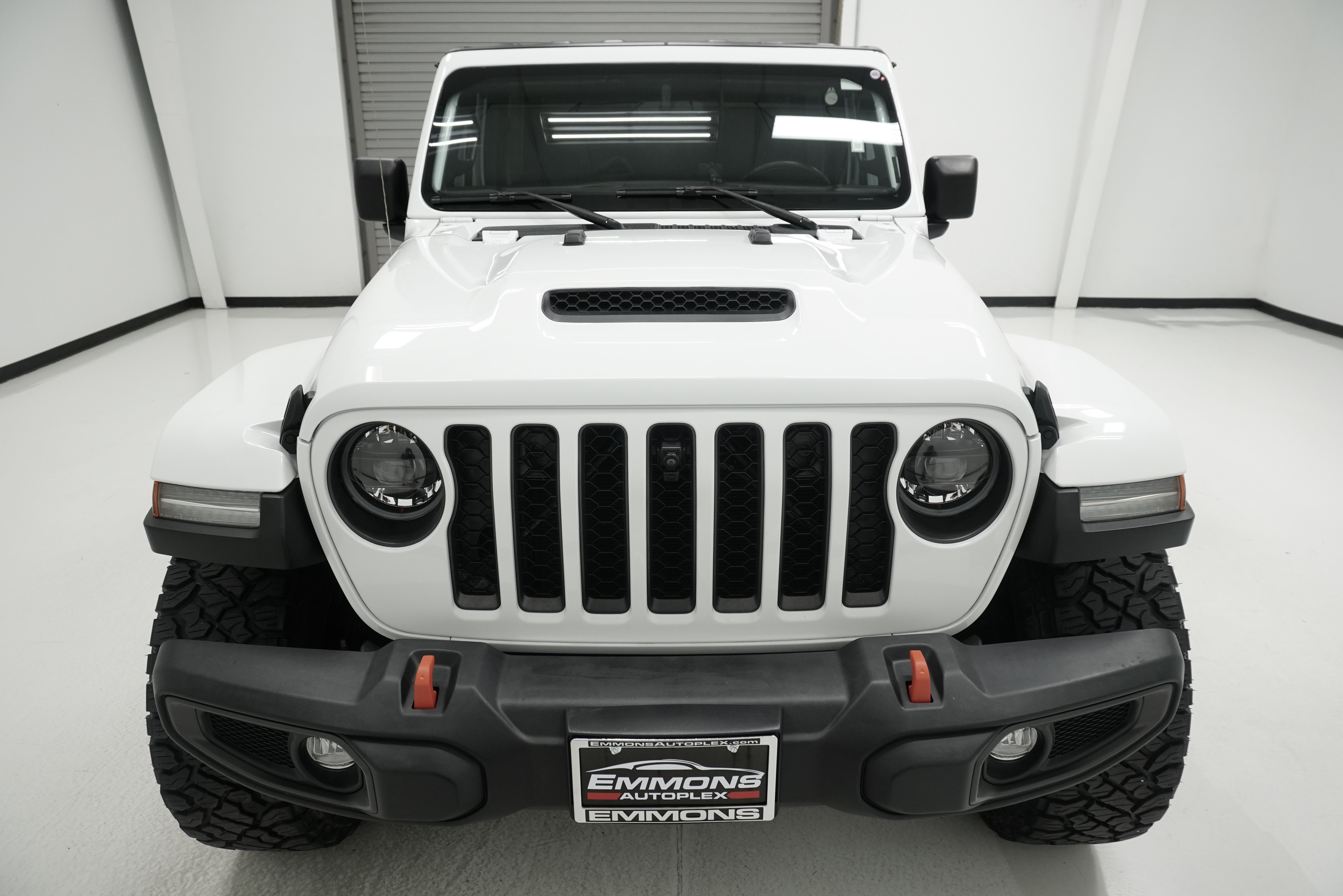 Used 2023 Jeep Gladiator Mojave w/ LED Lighting Group AWD/4WD image 2