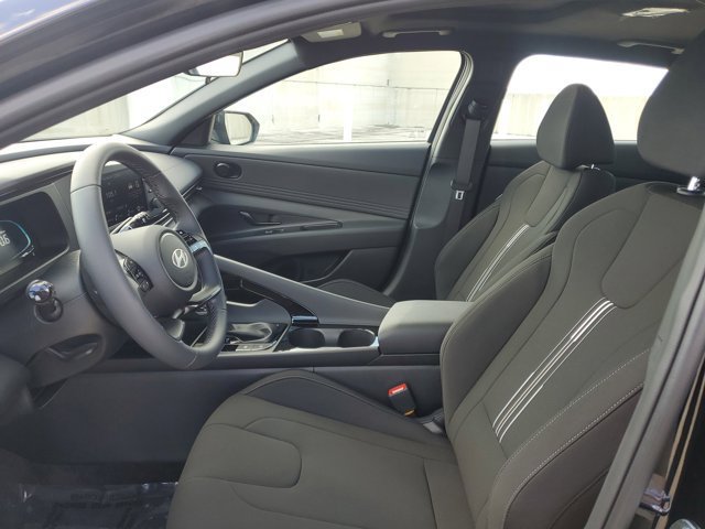 New 2026 Hyundai Elantra SEL Sport Premium FWD image 13