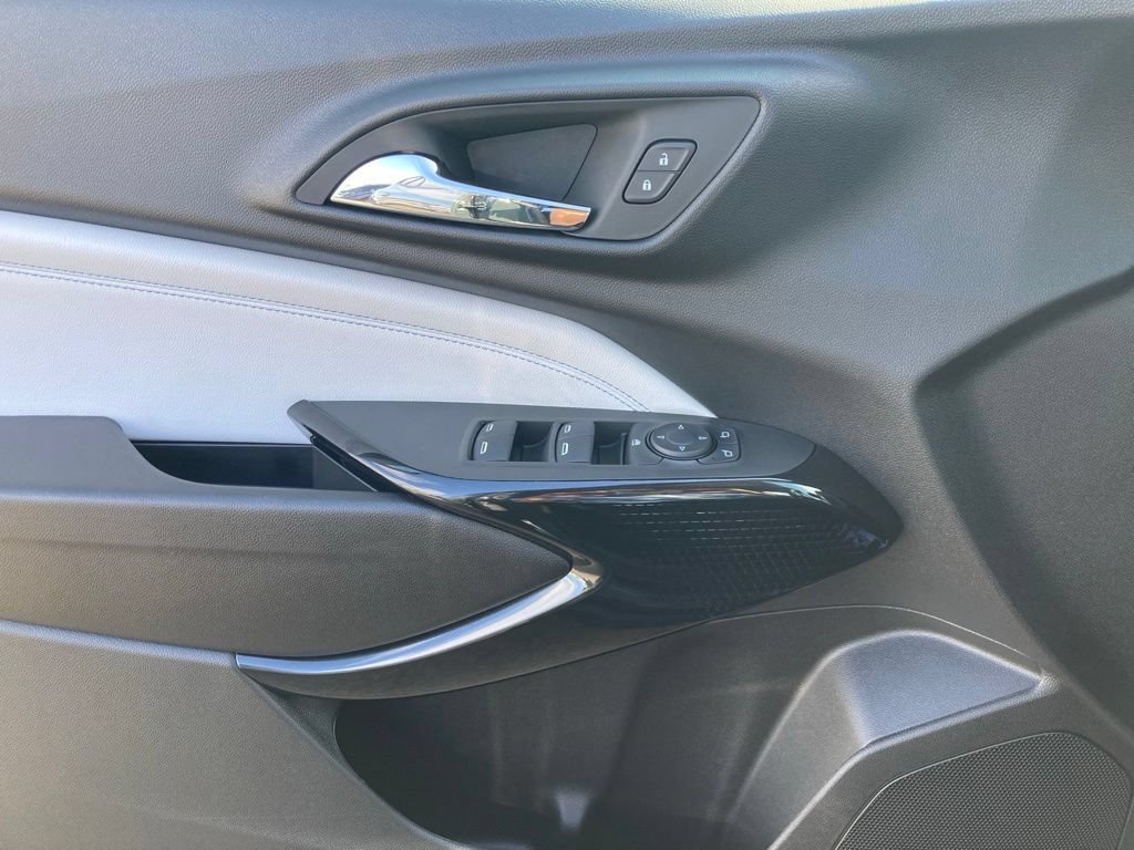 New 2026 Chevrolet Trax LT w/ Midnight Edition FWD image 19