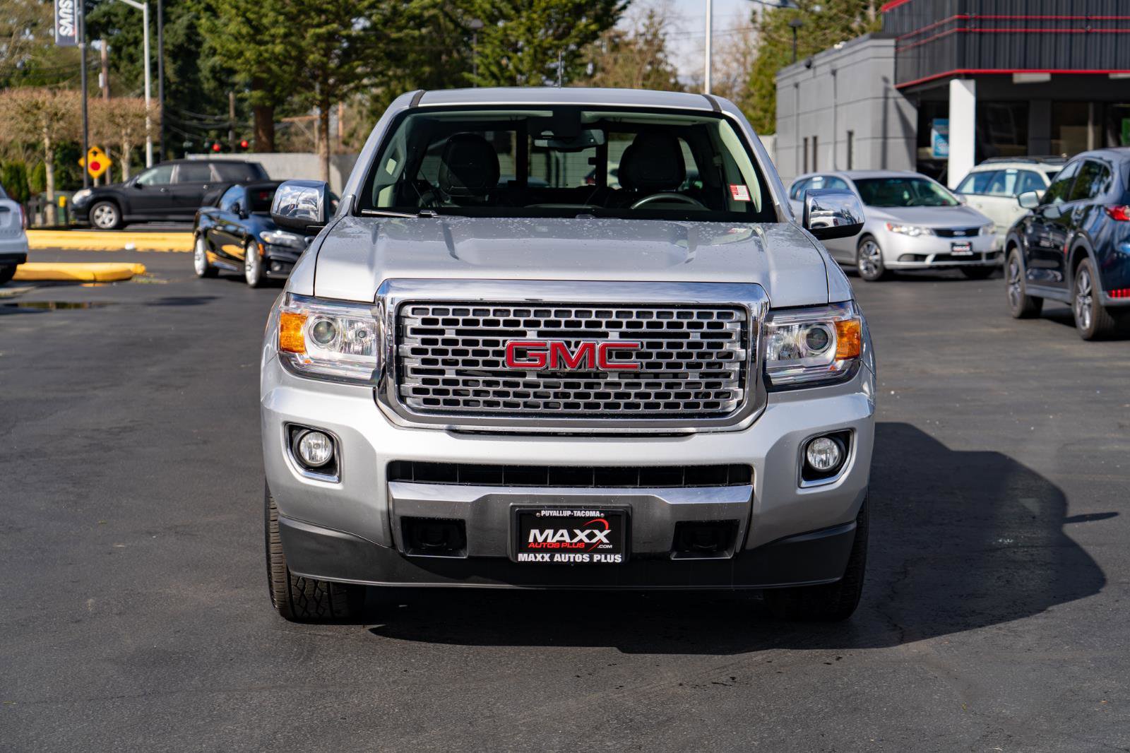 Used 2018 GMC Canyon Denali AWD/4WD image 3