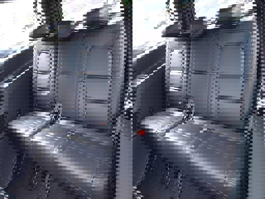 New 2023 Lincoln Navigator L Reserve image 36