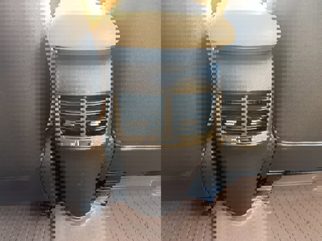 Used 2010 Lexus HS 250h Premium image 32