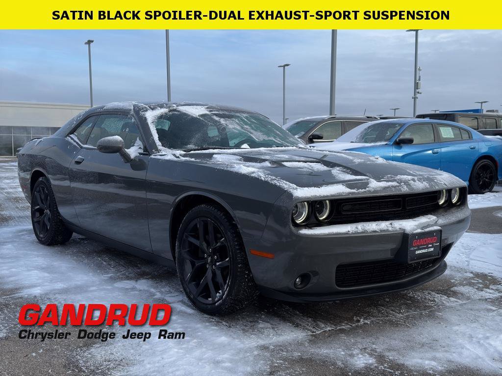 Used 2019 Dodge Challenger SXT w/ Blacktop Package image 1