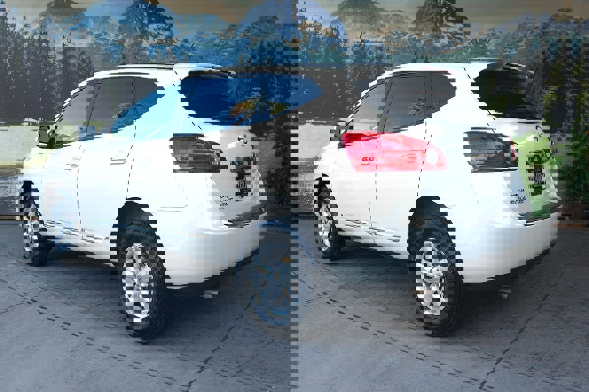 Used 2013 Nissan Rogue S w/ Special Edition Pkg image 4