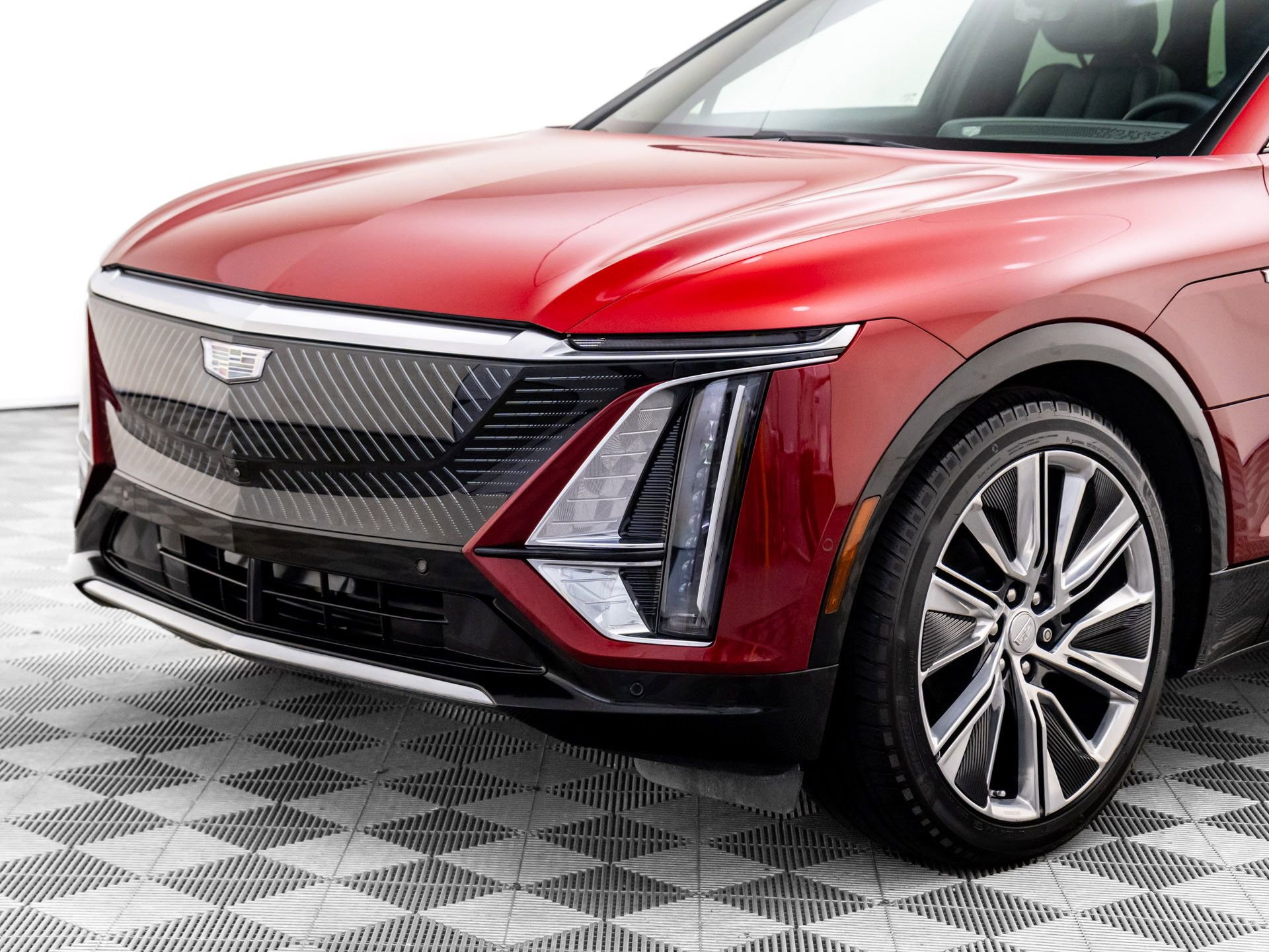 Certified 2024 Cadillac Lyriq Luxury w/ LPO, Floor Liner Package image 42