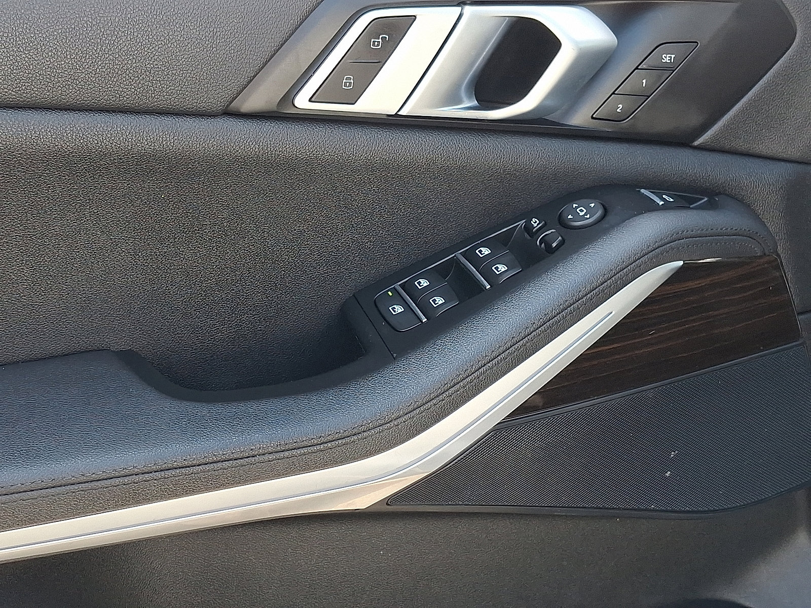 Used 2020 BMW X5 xDrive40i w/ Convenience Package image 15