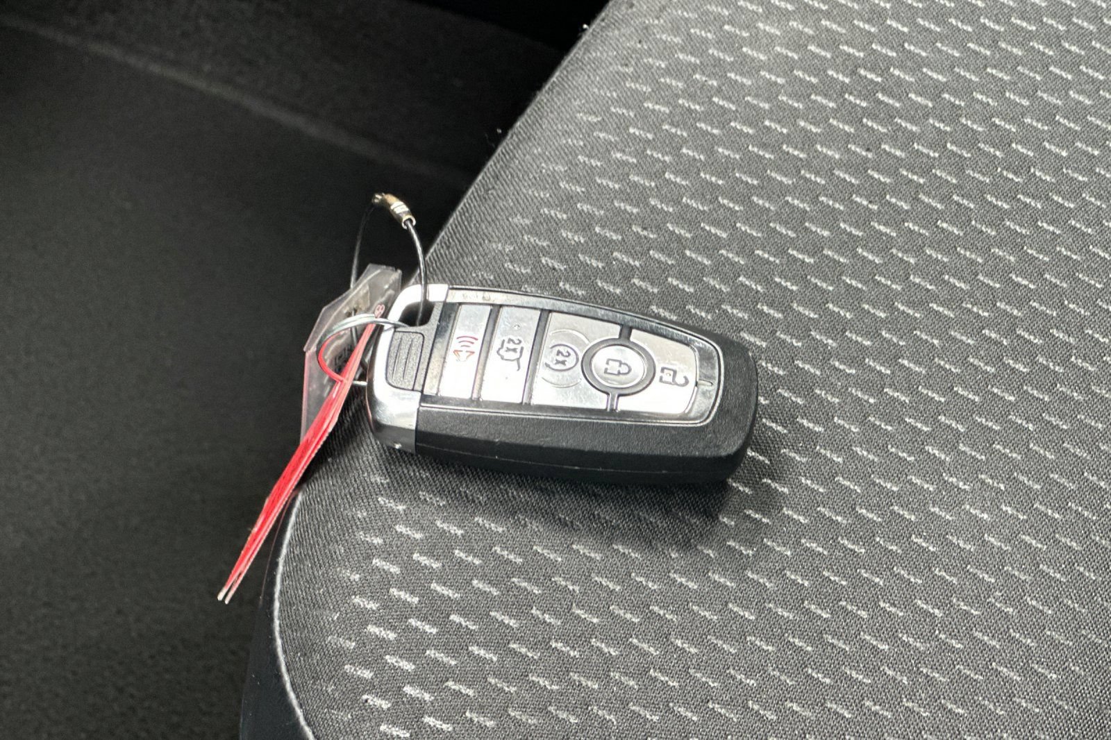 Used 2025 Ford Escape ST-Line Select AWD/4WD image 12