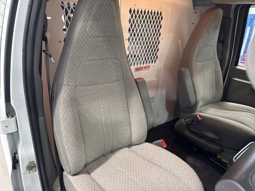 Used 2020 GMC Savana 2500 Work Van w/ Driver Convenience Package image 6