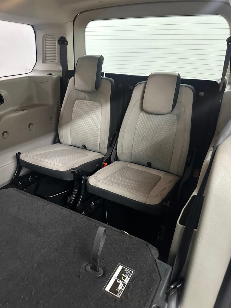 Used 2022 Ford Transit Connect XLT FWD image 25