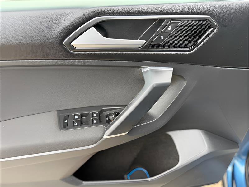 Used 2018 Volkswagen Tiguan S image 26