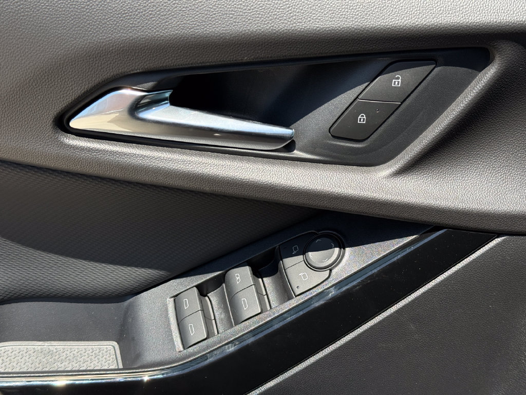 New 2027 Chevrolet Equinox LT AWD/4WD image 15