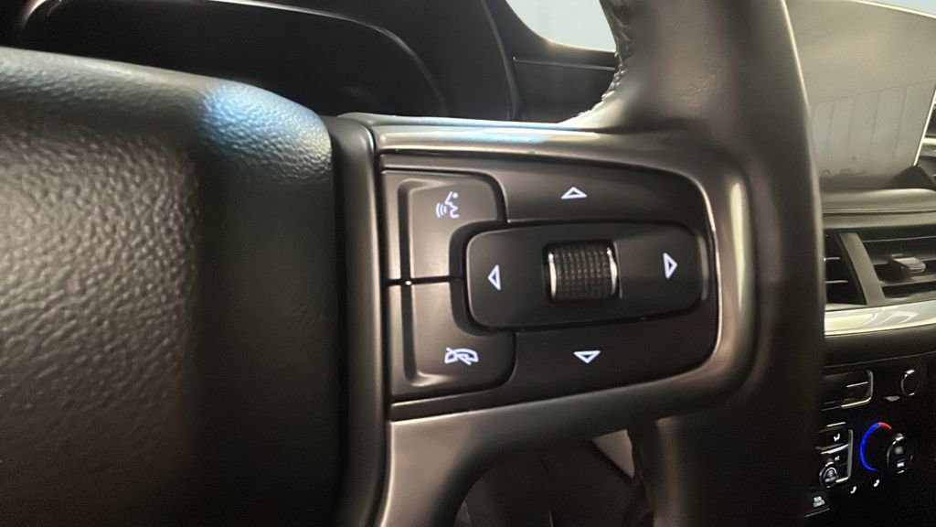 Used 2024 Chevrolet Suburban LT image 23