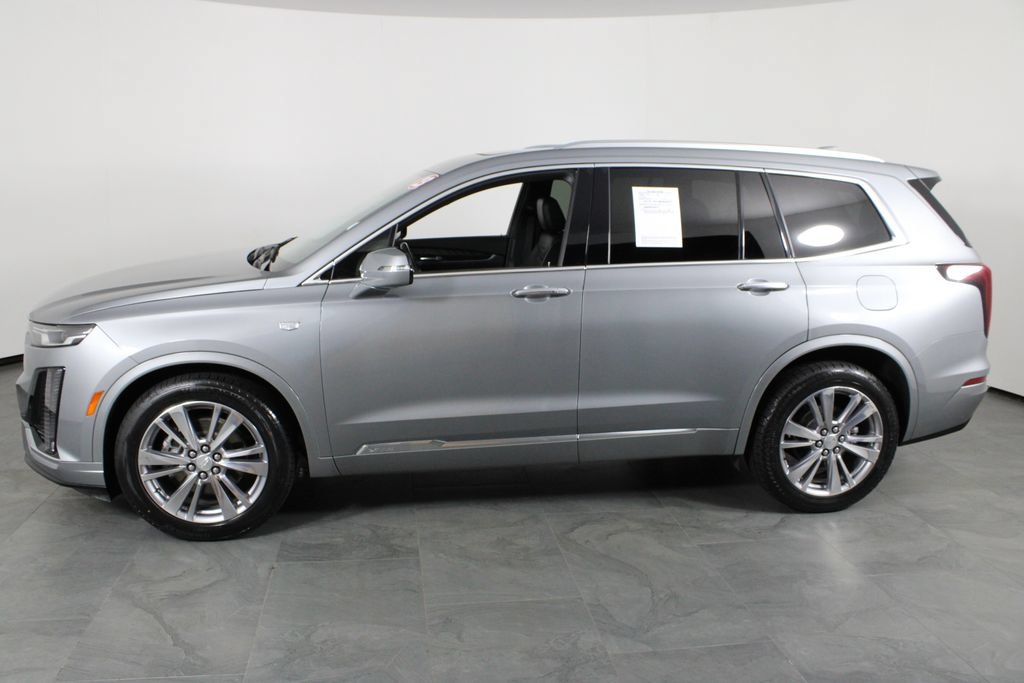 Used 2023 Cadillac XT6 Premium Luxury FWD image 11