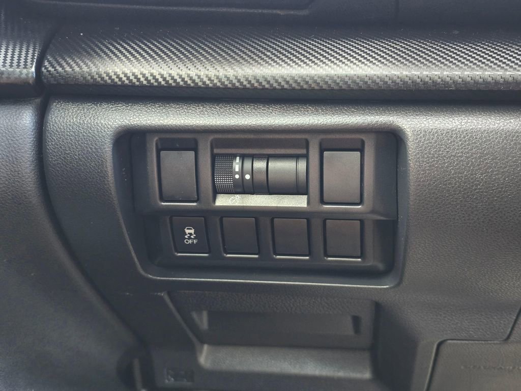 Used 2019 Subaru Crosstrek 2.0i Premium image 17