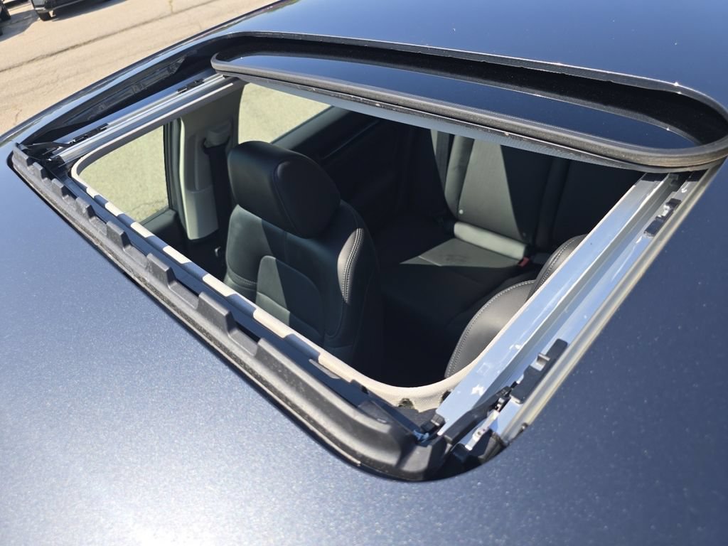 Certified 2024 Honda Civic Touring image 4